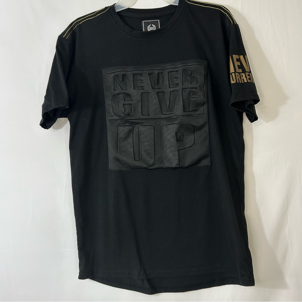 Bordo Cromato “Never Give Up” Graphic Tee Men’s Size L Black with Gold Accents